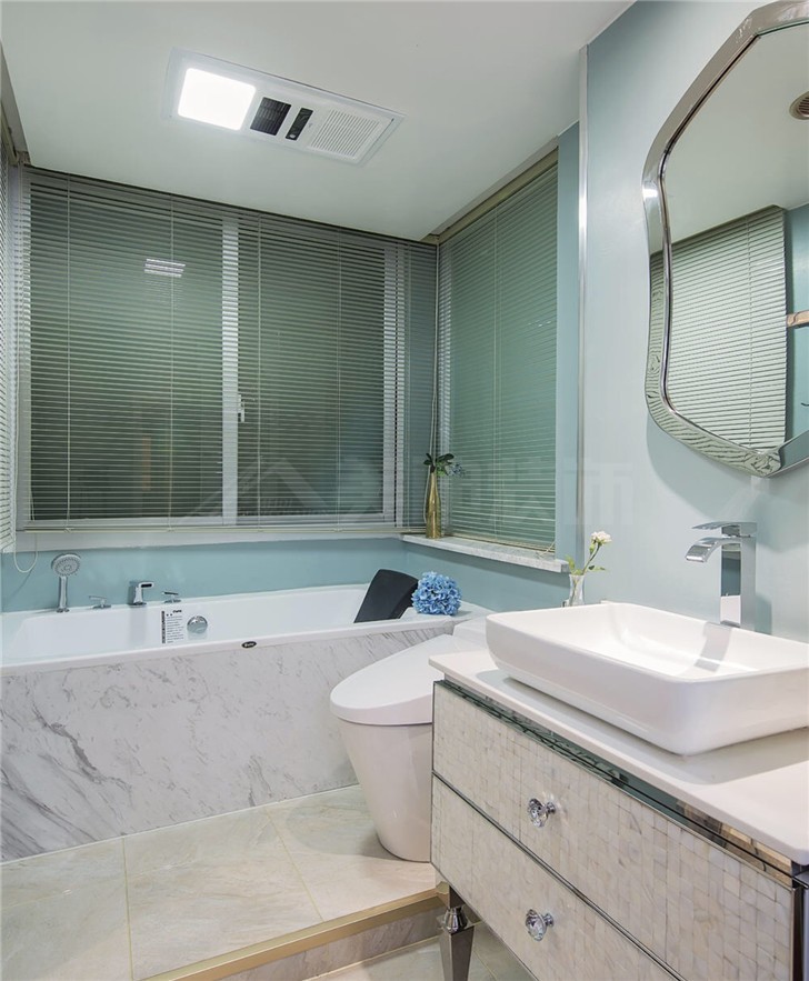 金茂梅溪湖120平歐式風裝修案例圖—衛(wèi)生間