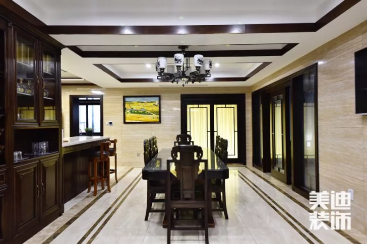 天璽灣300平米新中式風(fēng)格裝修案例實拍圖--餐廳